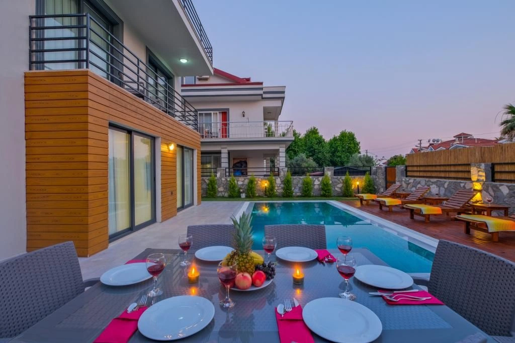 Luxury 4+1 villa near Calis beach in Fethiye