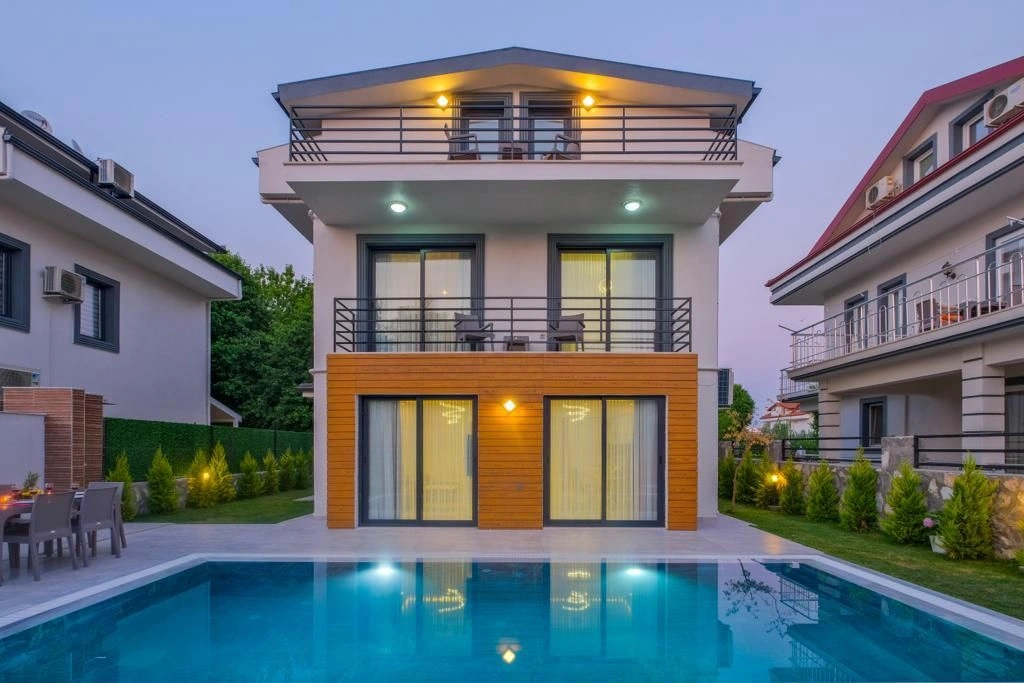Luxury 4+1 villa near Calis beach in Fethiye