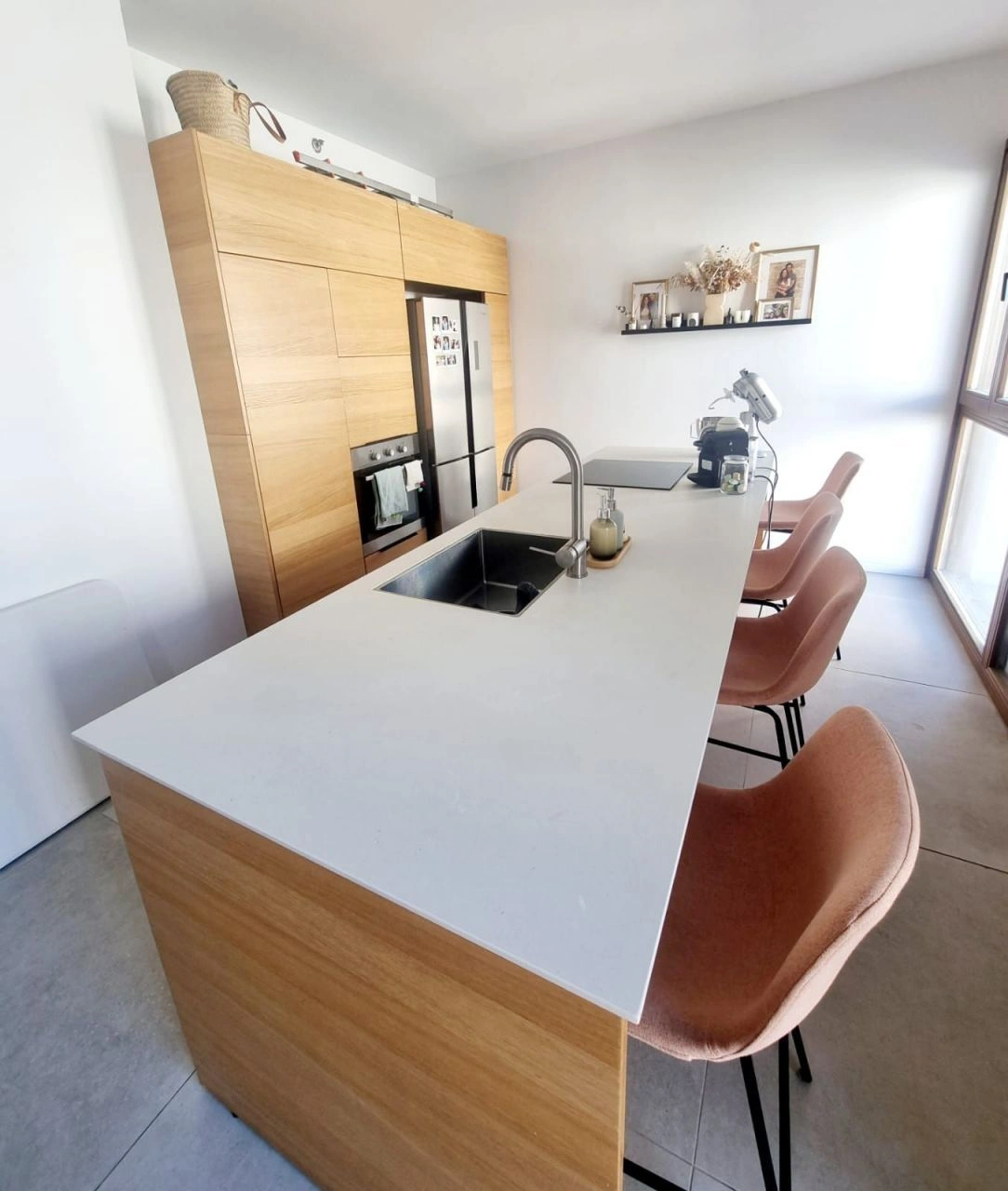 Appartement meublé avec balcon ensoleillé à Tel Aviv, Israël