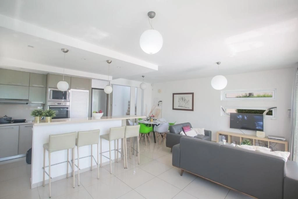 Spacious villa 125 m2 by the sea in Ayia Napa