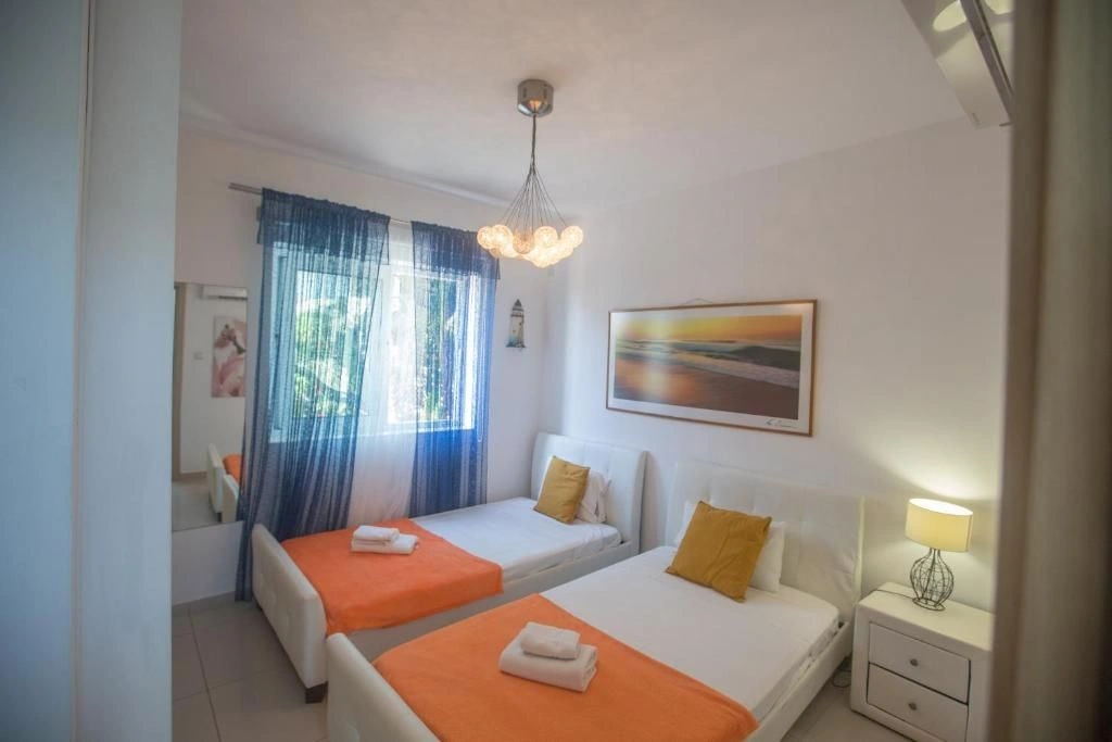 Spacious villa 125 m2 by the sea in Ayia Napa