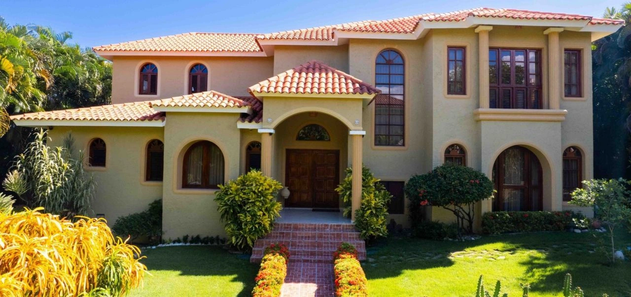 Villa with spacious living room in Cabarete, just 300 meters from the beach, Dominican Republic