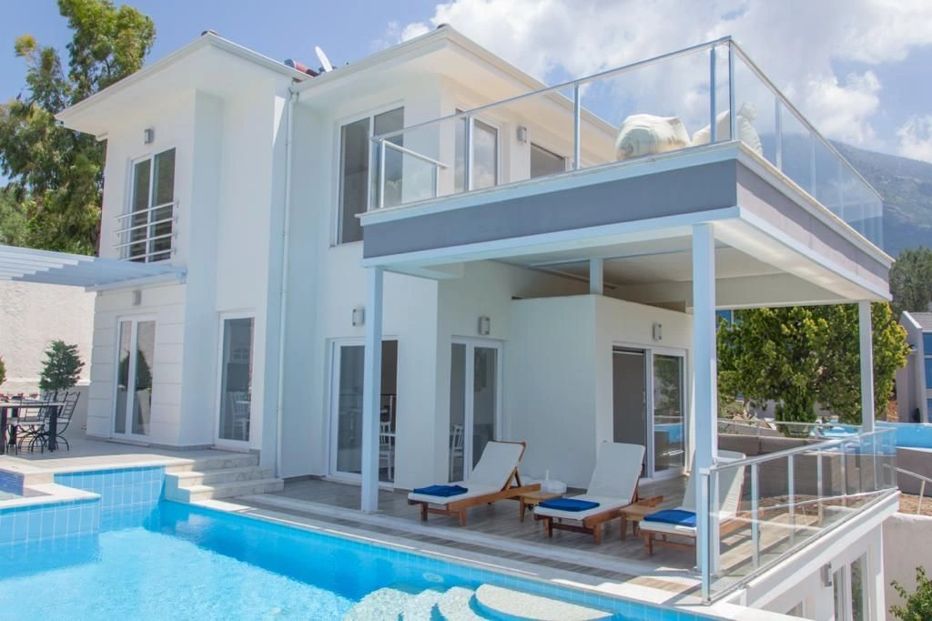Makellose Villa 4+1 in der prestigeträchtigen Gegend von Fethiye
