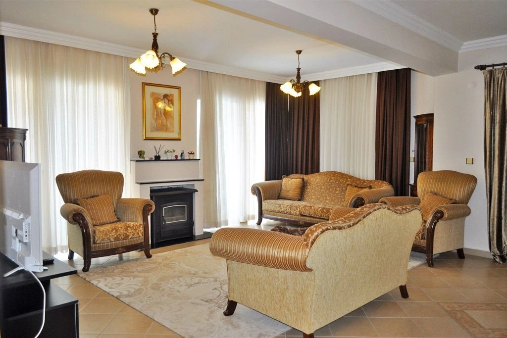 Villa unique de 200 m2 au pied de la montagne Babadag, Fethiye