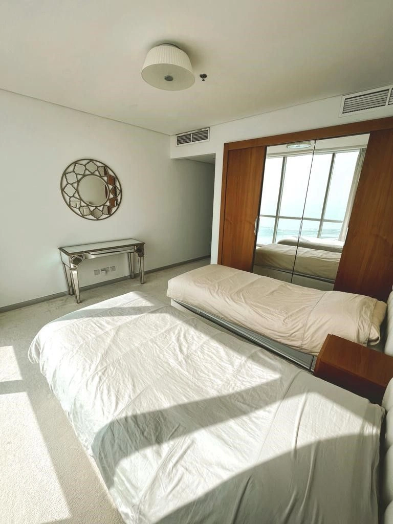 दुबई मरीना में 175 m2 का अपार्टमेंट देखें