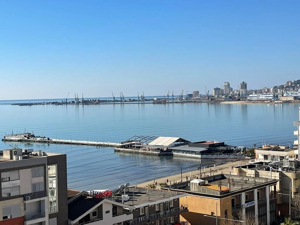 Magnificent apartment 53 m² in Durres