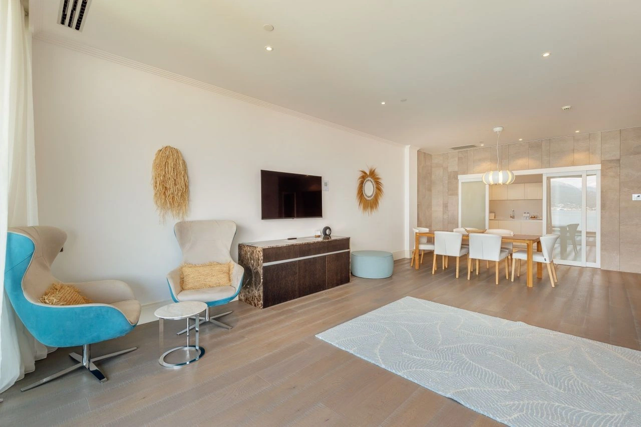 蒂瓦特 190 m² 临海豪华公寓