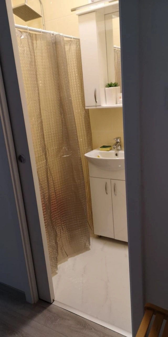 استودیو ۲۱ متر مربعی در مرکز بوداپست