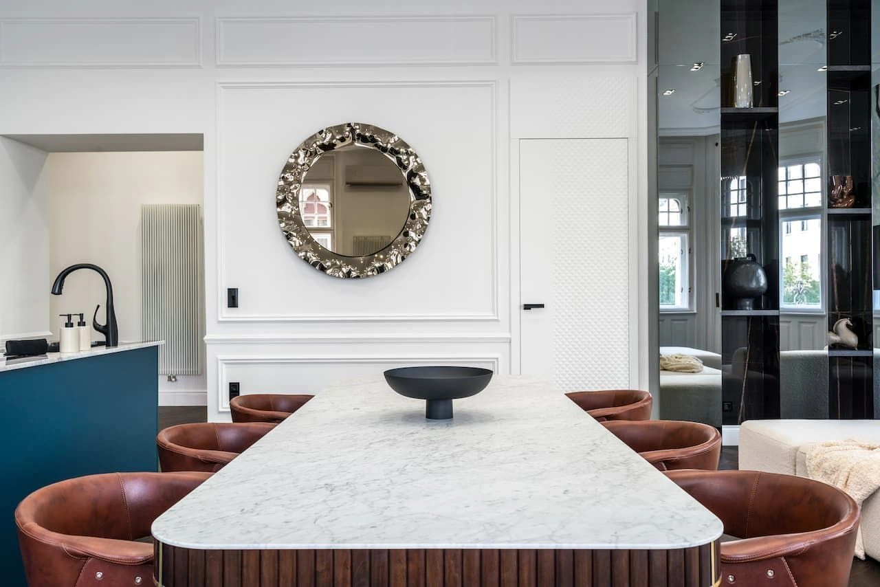 Parlamento'nun yanında tarihi bir binada 141 m2 daire