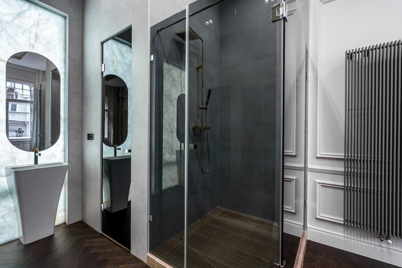 Parlamento'nun yanında tarihi bir binada 141 m2 daire