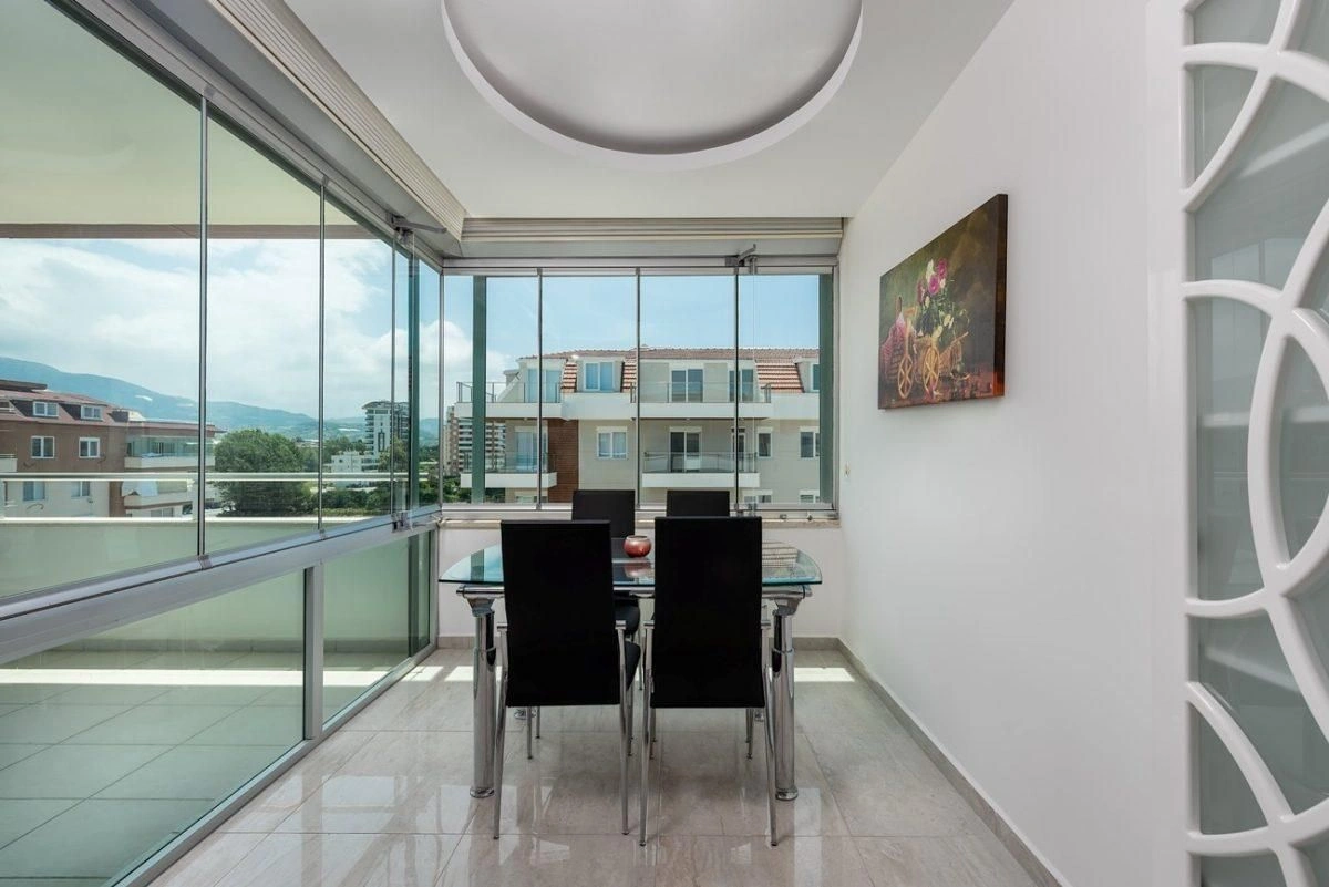 Duplex 130 m2 near the sea