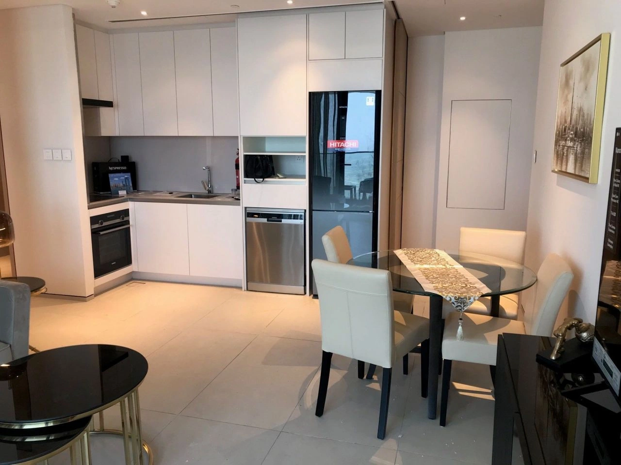 位于波斯湾海岸的72平方米服务式公寓,附带私家海滩