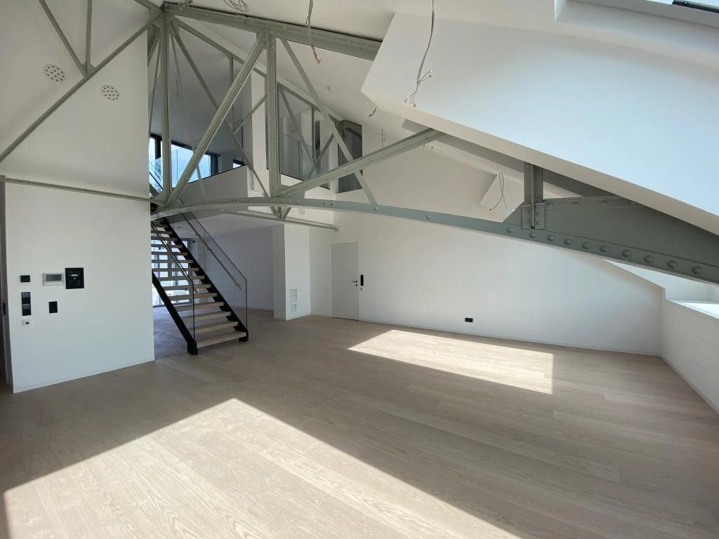 Luxury Apartment in a Historic Building in Vienna, Austria, 206.87 m²