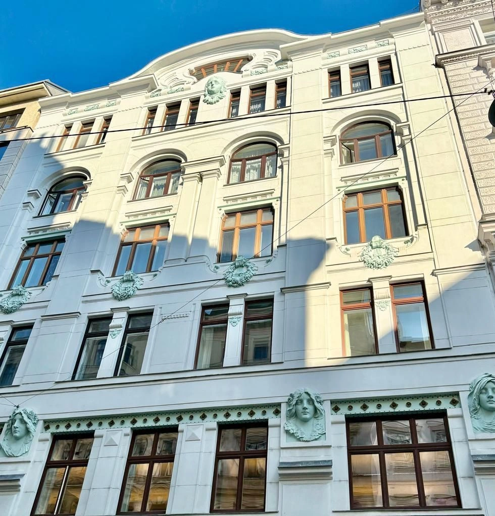 Elegant apartment 66 m2 in center of Vienna, Austria