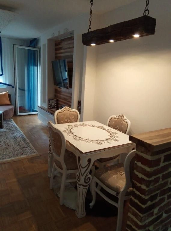 लिन्ज़, ऑस्ट्रिया में लोग्ज़िया सहित 58 m2 का आरामदायक अपार्टमेंट