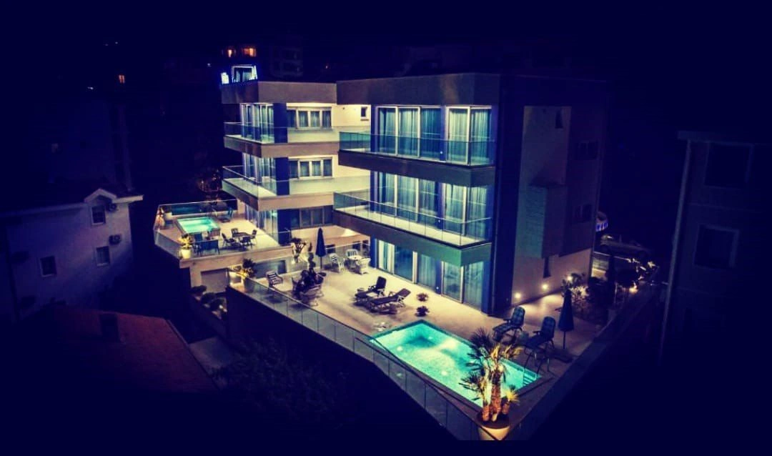 Modern villa 3+1 with mountain and sea views in Budva