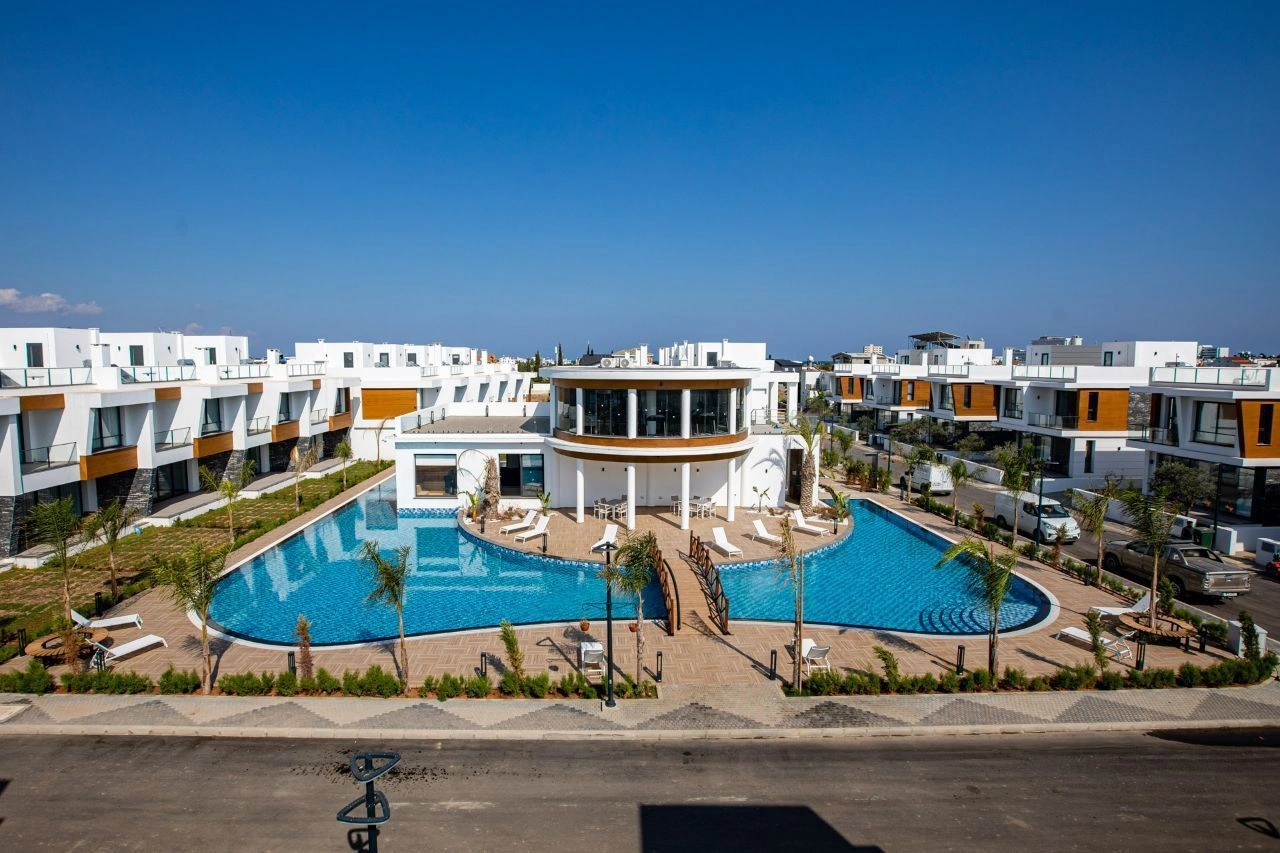 Luxury 2+1 apartments by the sea in Famagusta