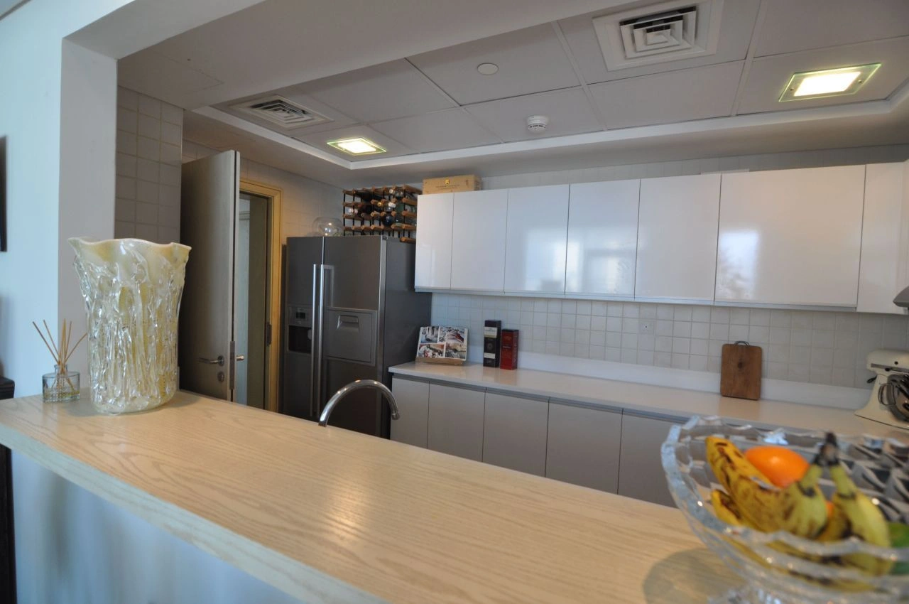 Apartment 165 m2 with sea and sunset views