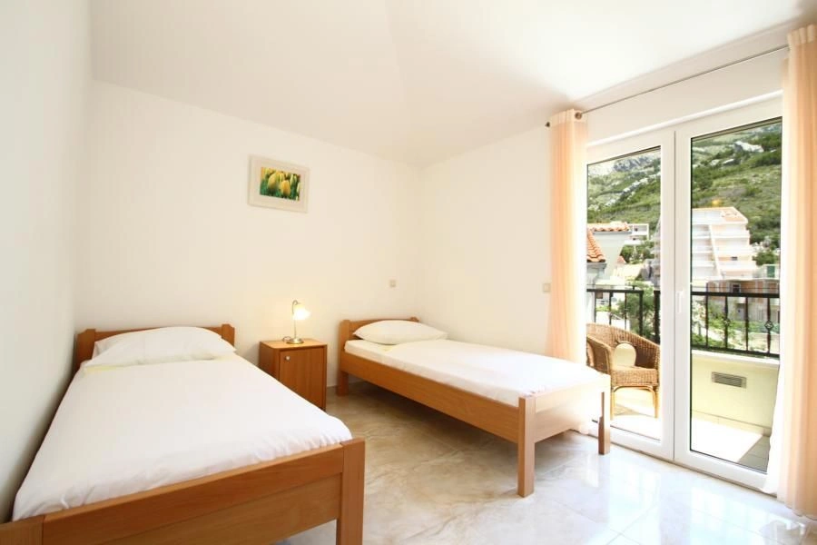 Spacious apartment of 82 m2 600 meters from the sea