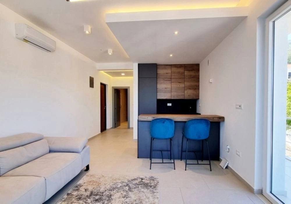 Studio mit Panoramablick aufs Meer in Tivat, Montenegro