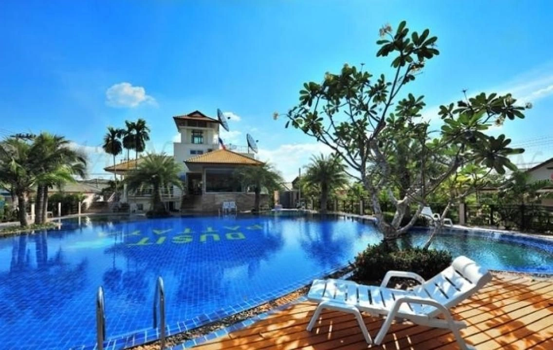 Comfortable villa 323.8 m2 in the resort area of Pattaya