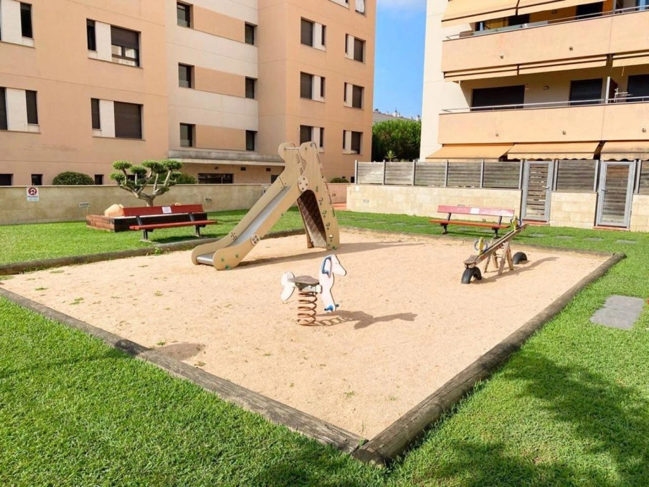 شقة رائعة تتكون من 2+1 في كوستا برافا