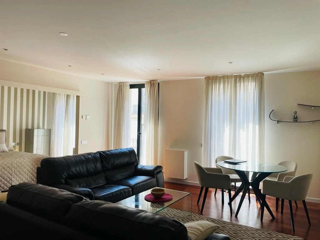 Apartment 87 m2 in Barcelona