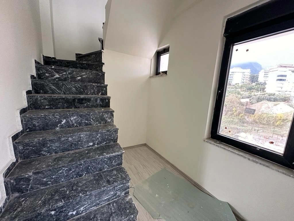 Пентхаус 4+1 в районе Чикджилли, Аланья, Турция