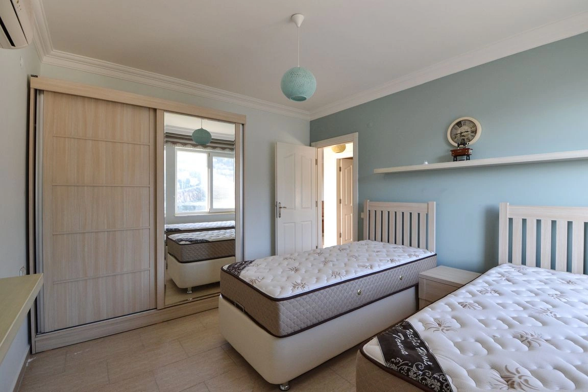 Townhouse 2+1 cerca del mar en Alanya