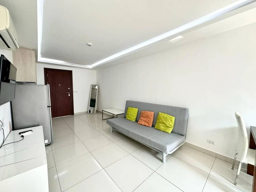 Two-room apartment in Pattaya