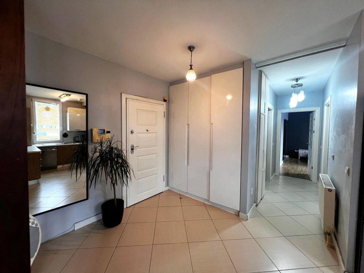 伊斯坦布尔带全景窗的 95 m2 公寓,土耳其