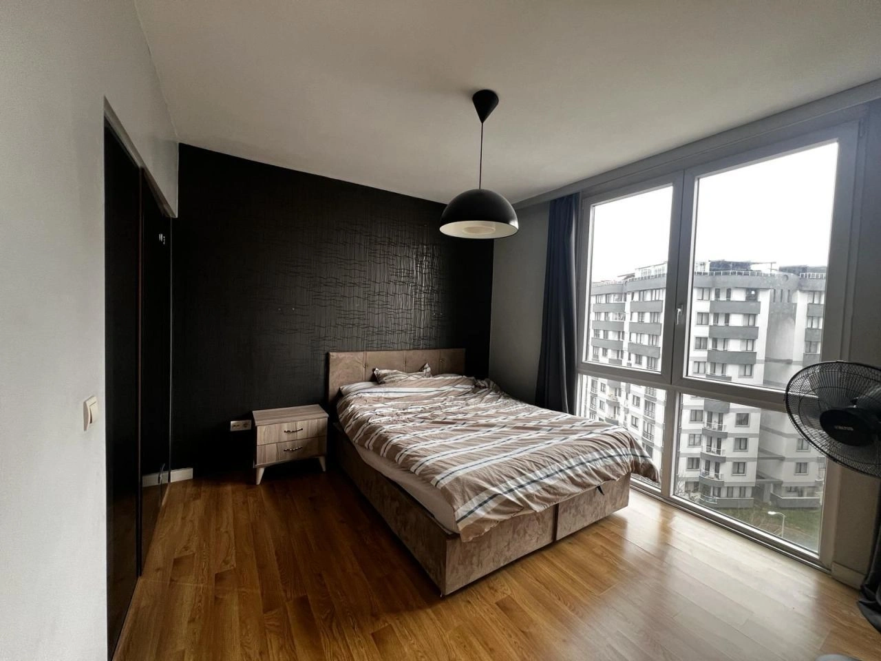 伊斯坦布尔带全景窗的 95 m2 公寓,土耳其