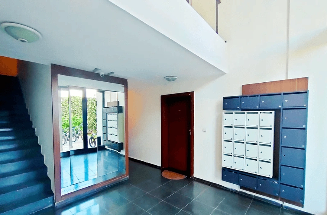 伊斯坦布尔带全景窗的 95 m2 公寓,土耳其