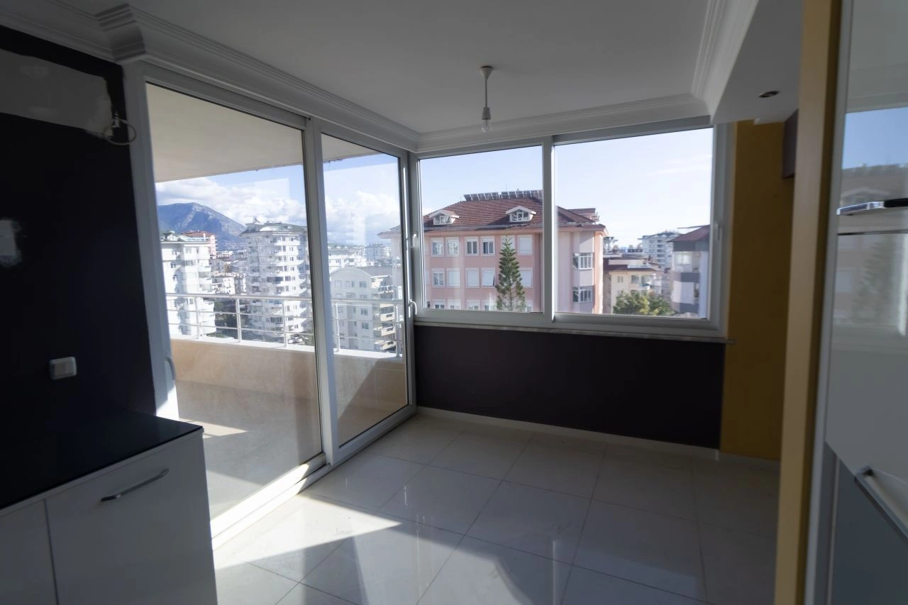 Luxuoso duplex 3+1 com vista panorâmica para o mar em Alanya