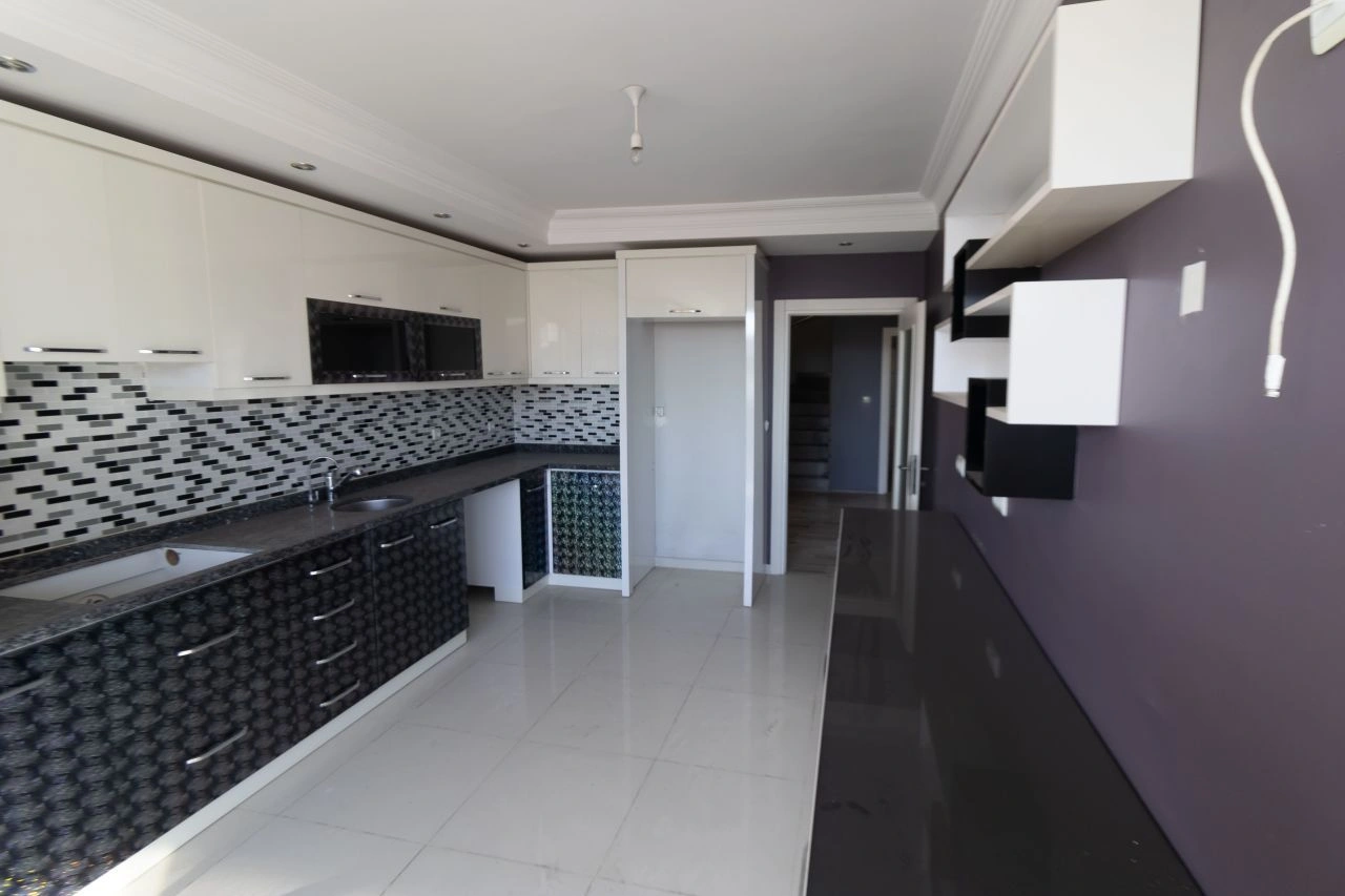 Luxuoso duplex 3+1 com vista panorâmica para o mar em Alanya