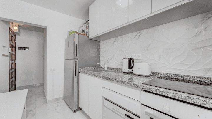 Spacious 5+1 villa with orchard in Tenerife