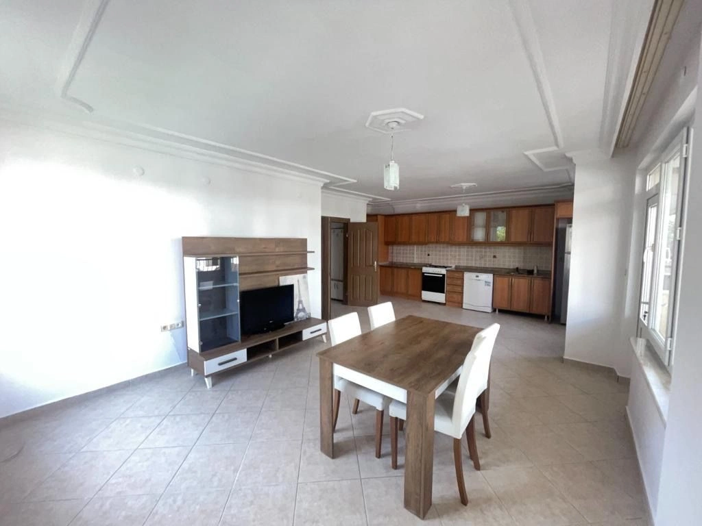 अलान्या, तुर्की में समुद्र के पास 2-बेडरूम अपार्टमेंट