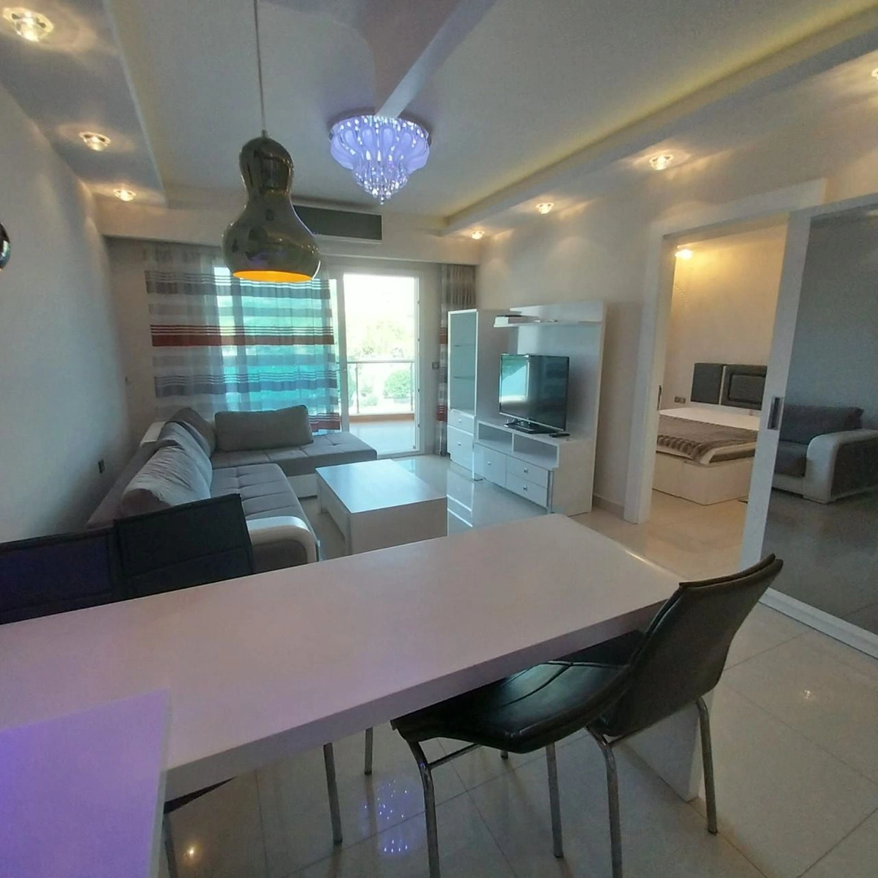 Appartement lumineux 75 m2 avec vue sur la montagne à Alanya