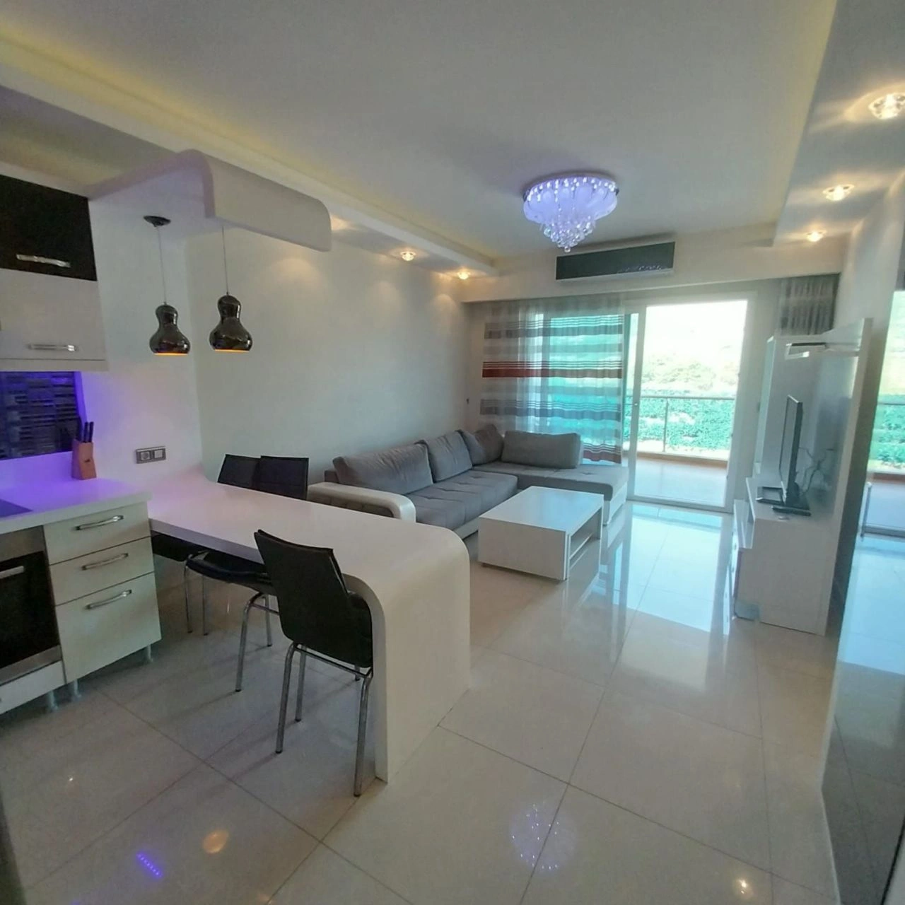 Appartement lumineux 75 m2 avec vue sur la montagne à Alanya