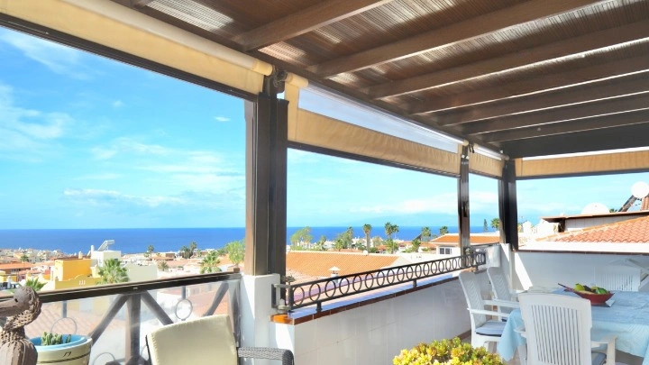 فيلا رائعة بمساحة 200 m2 مع إطلالة بحرية في تينيريفي