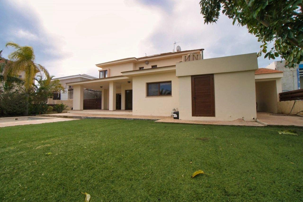 Villa Larnaca 695k € ✅ Luxusimmobilie Zypern