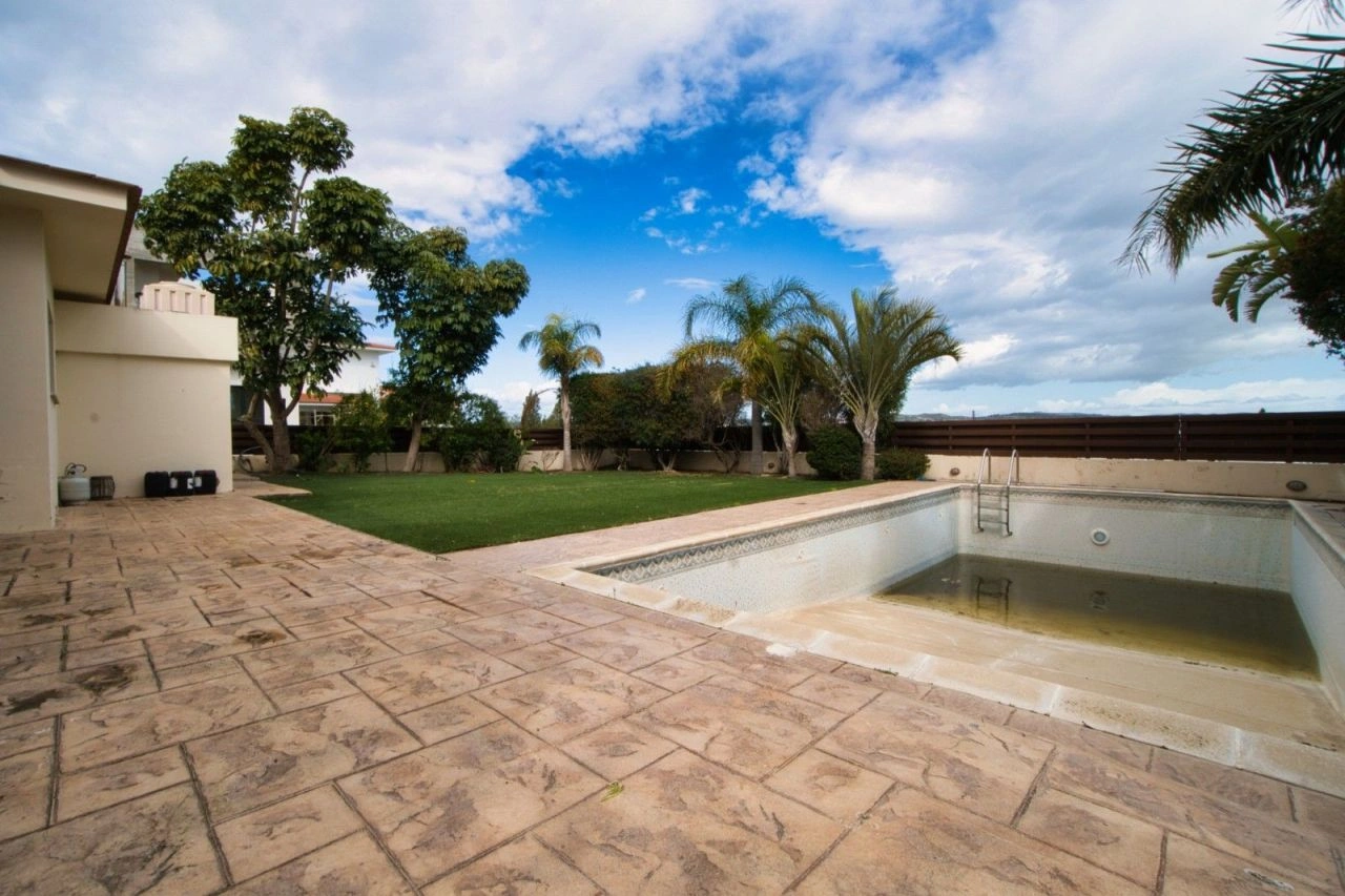 Villa Larnaca 695k € ✅ Luxusimmobilie Zypern