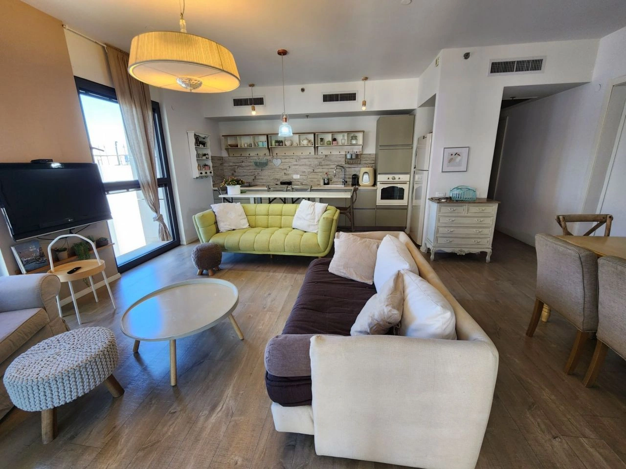 Квартира 3+1 с просторным балконом в парке Замарет в Тель-Авиве, Израиль