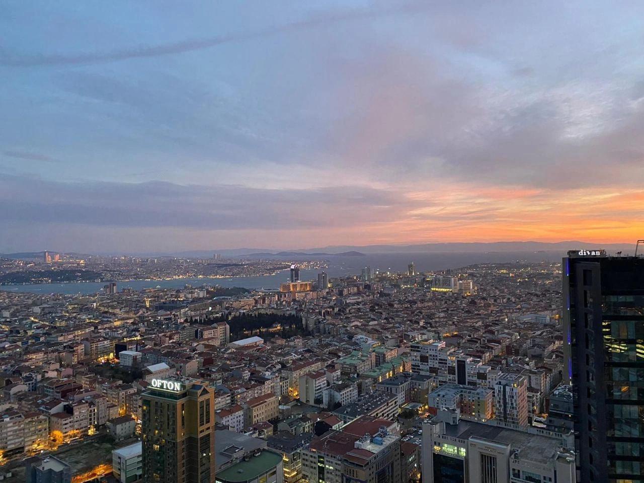 Appartement de 71 m2 dans le Bomonti Rotana residence à Istanbul
