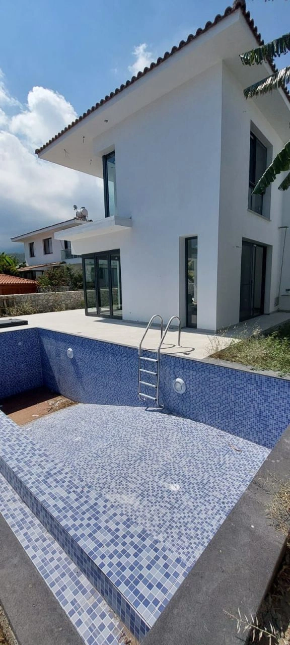 Villa in Alsancak 180 m2