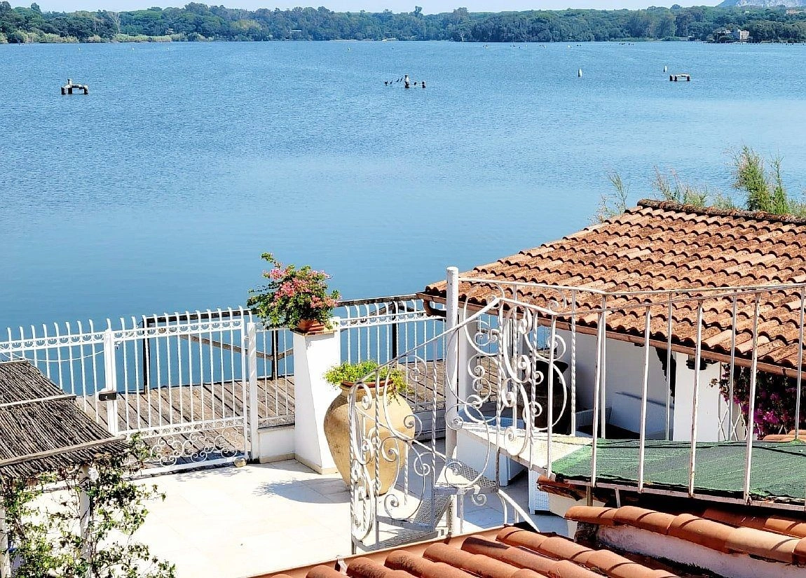 Villa a Sabaudia, 120 m2