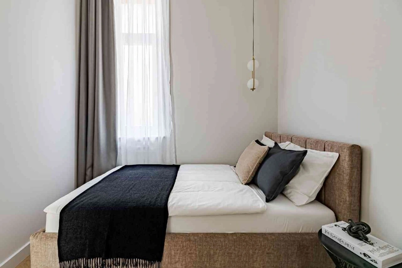 Apartment 104 m2 in historic building of Budapest, Hungary