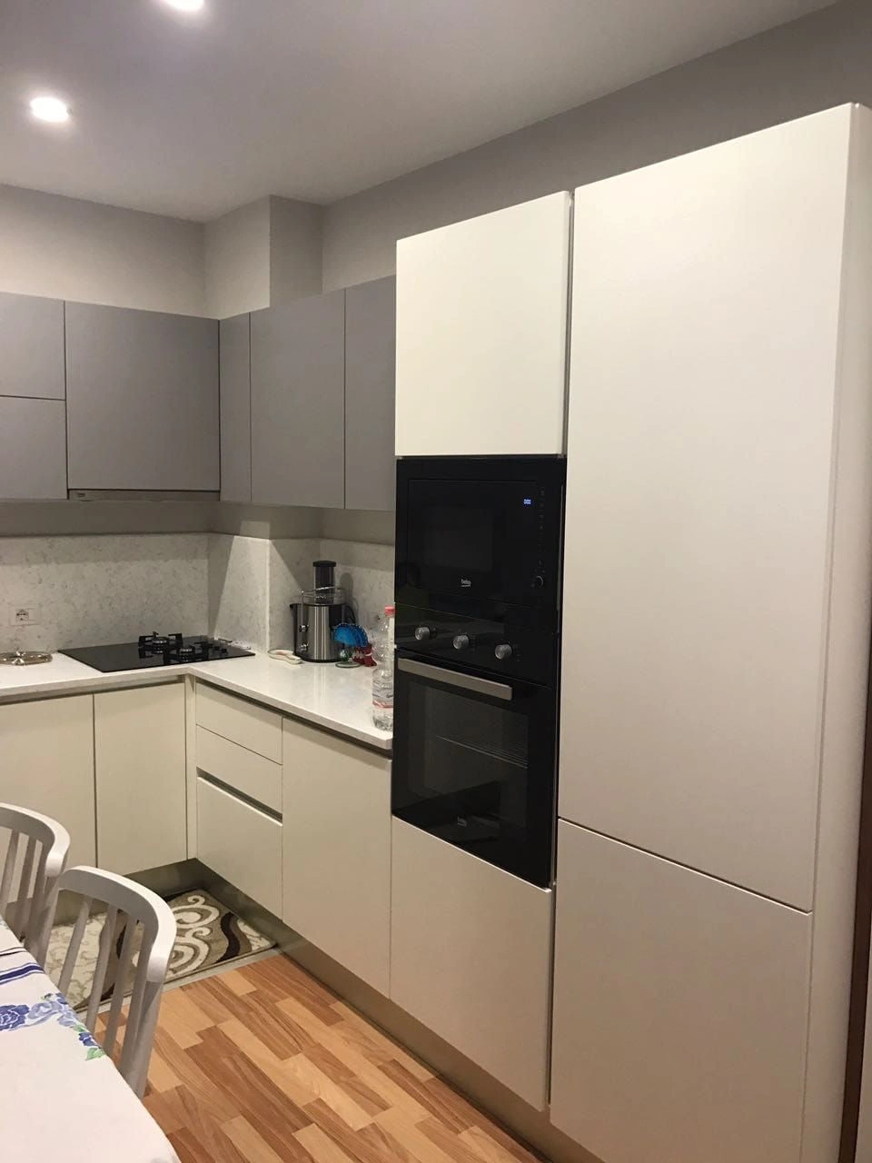 Apartamento de tres habitaciones de 85 m² en Durrës