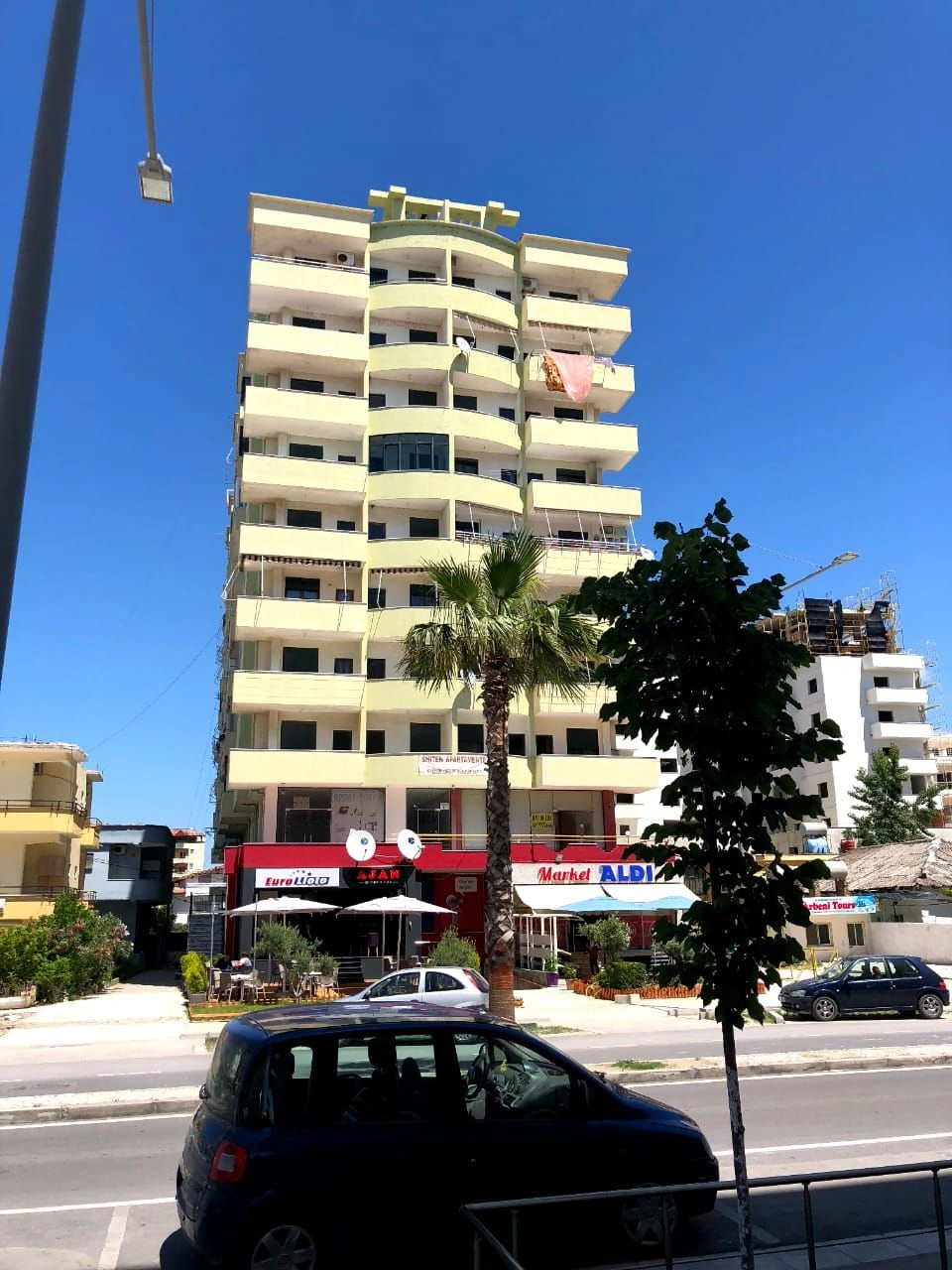 Three-room apartment 85 m² in Durres