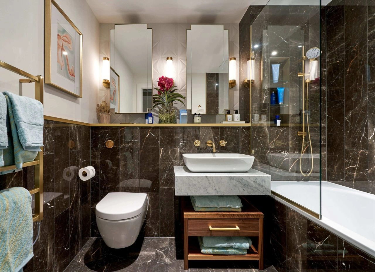 Luxury 1+1 Apartment Near the Sea in London